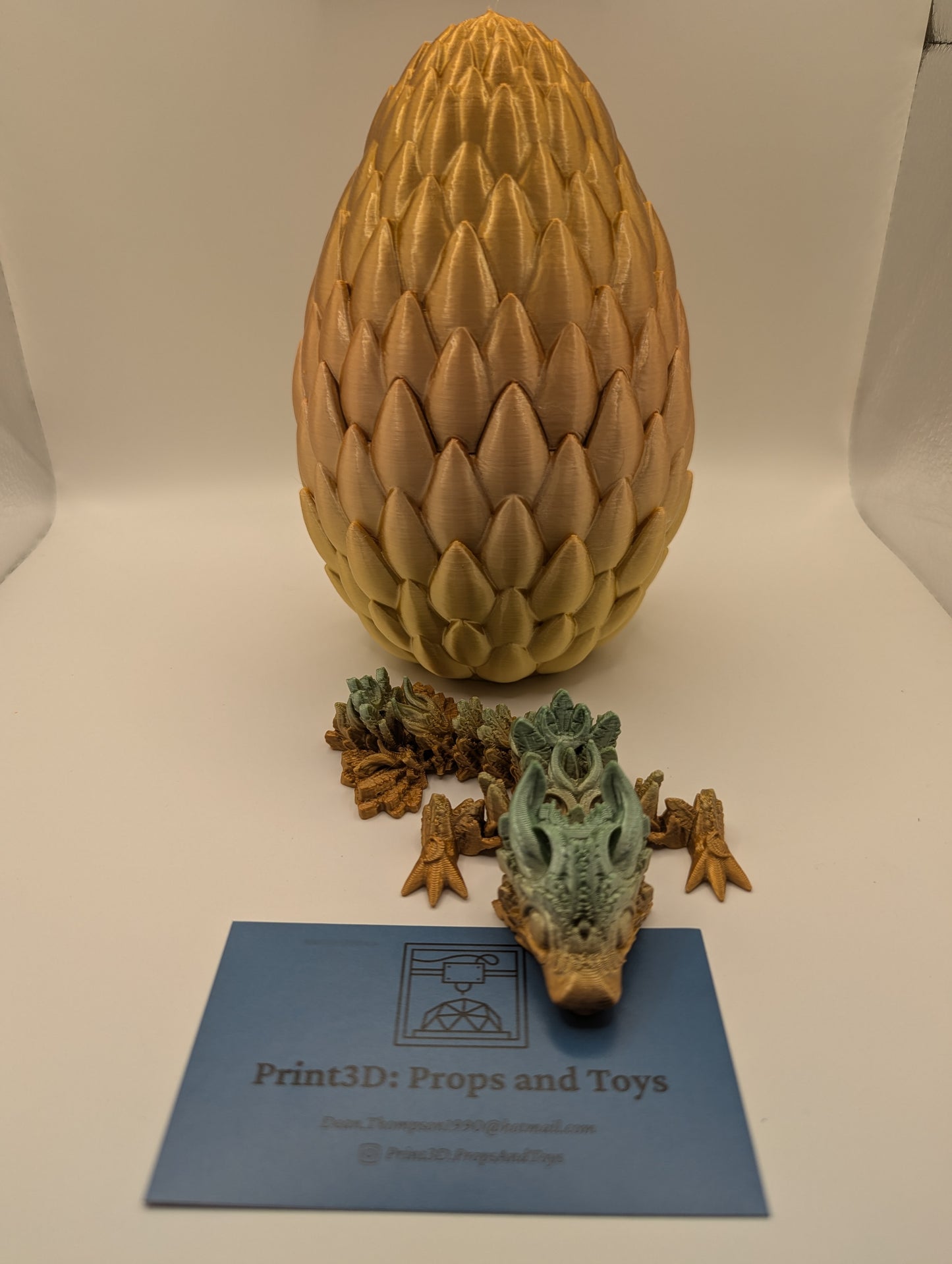 3D Printed Dragon Eggs with Matching Small Dragon